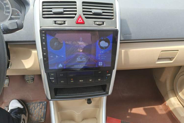 Used BAIC E Series 2013 Sedan 1.3L Manual Special Offer Edition