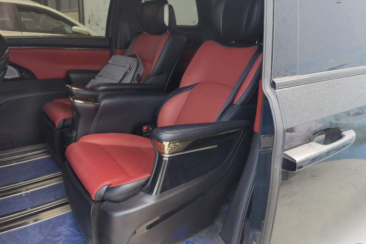 Used GAC Trumpchi M8 2023 Zongshi Series 400T Flagship Edition Interior 4