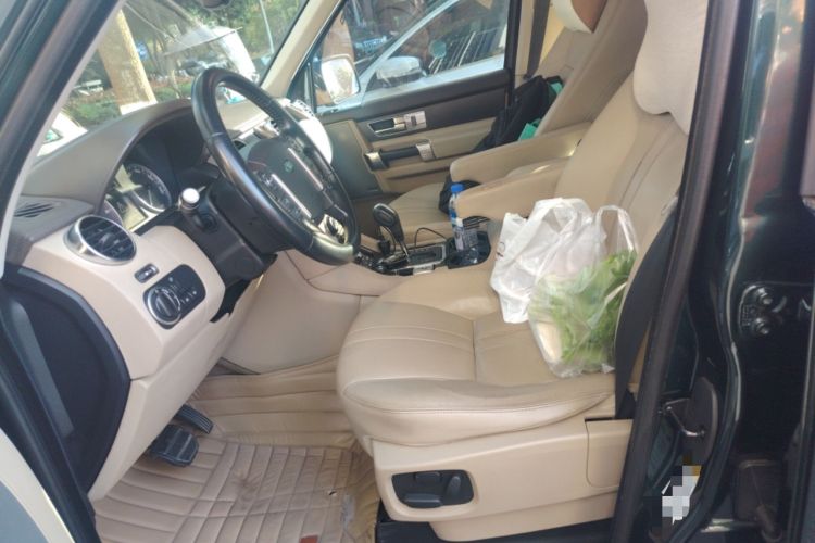 Used Land Rover Discovery 2011 3.0 SDV6 HSE Diesel Version Left Front Seat