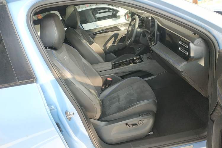 Used Volkswagen Tiguan L 2024 PRO 380TSI Four-Wheel Drive R-Line Prestige Edition
