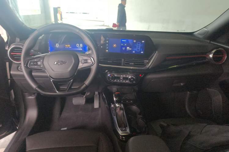 Used Chevrolet Seeker 2022 1.5T CVT RS Bee Wave Edition Center Console