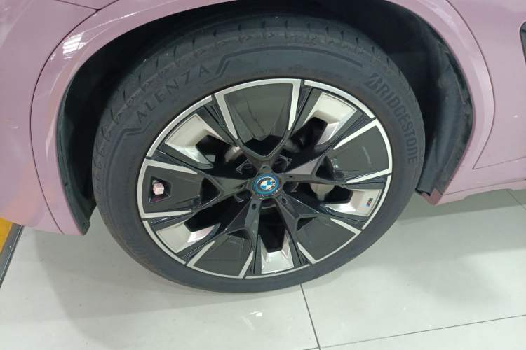 Used BMW iX3 2022 Leading Type Left Front Wheel Hub