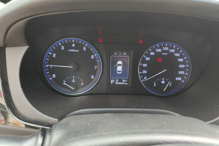 Used Hyundai Mistra 2014 1.8L Automatic Smart GLS
