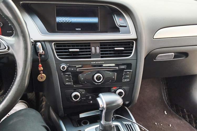 Used Audi A4L 2015 35 TFSI Automatic Standard Model
