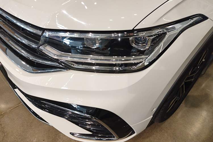 Used Volkswagen Tiguan L 2022 330TSI Automatic Two-Wheel Drive R-Line Enhanced Edition
