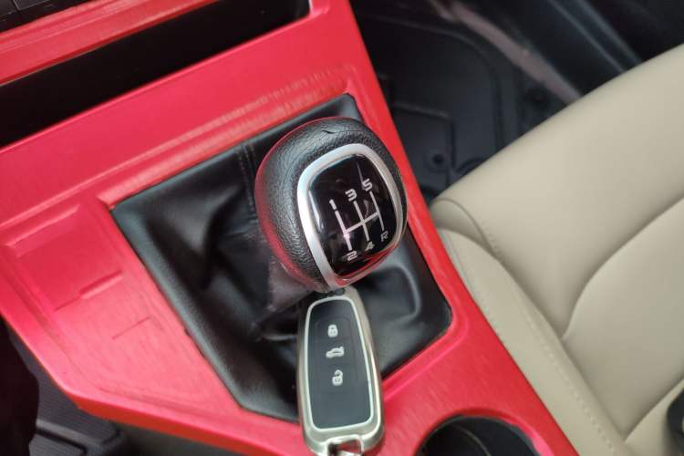 Used Geely Auto Emgrand 2018 1.5L Manual Luxury Model Gear Lever