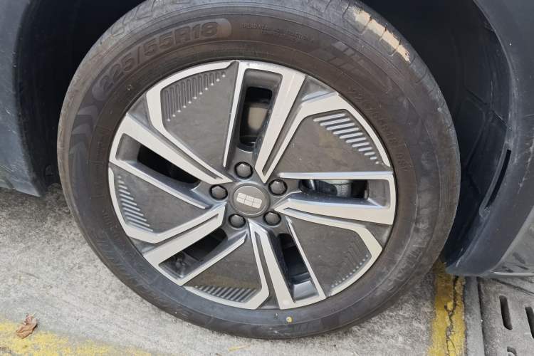 Used Geely Galaxy Xingjian 7 EM-i 2025 120km Exploration+ Version Exterior 7