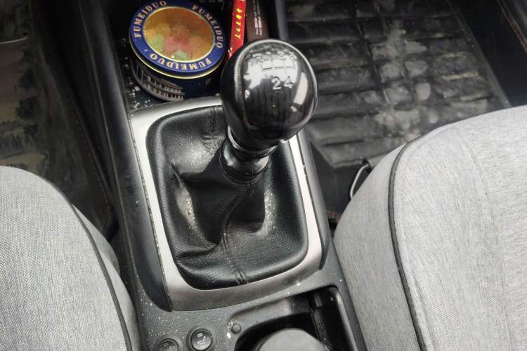 Used Hyundai Celesta 2011 1.6L Manual Comfort Edition
