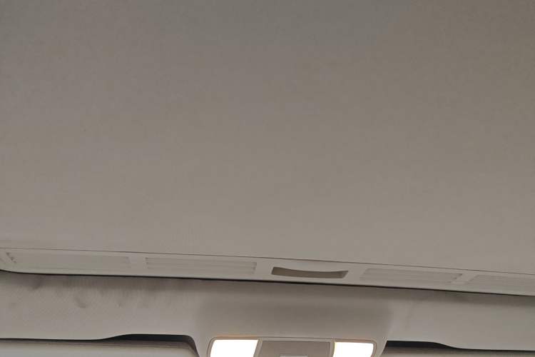 Used Mercedes-Benz E-Class 2015 E 200 L
