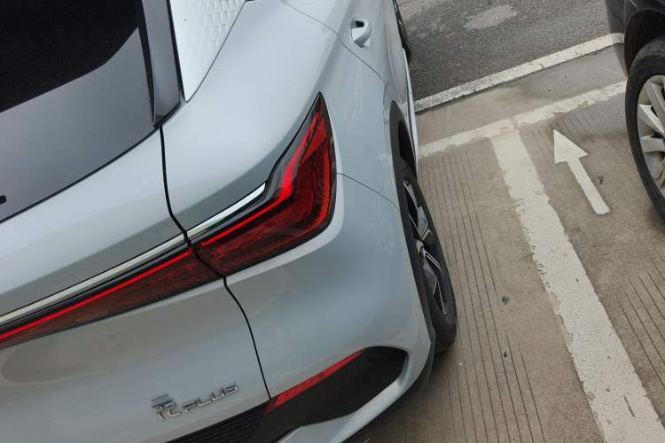 Used BYD Yuan PLUS 2024 Honor Edition 430KM Beyond Model Right Rear Taillight