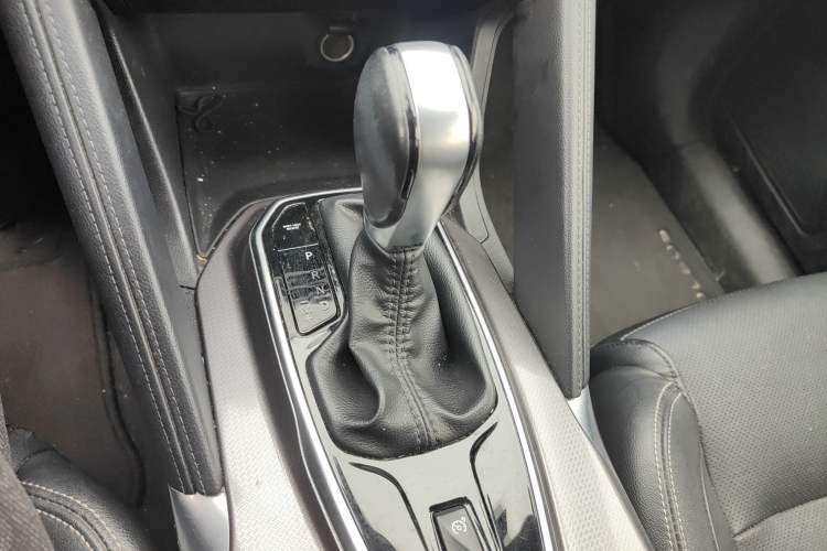 Used Renault Koleos 2017 2.0L Two-Wheel Drive Luxury Edition