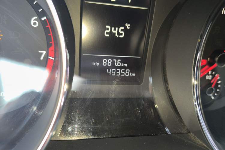 Used Volkswagen Sagitar 2017 230TSI Automatic Comfort Version