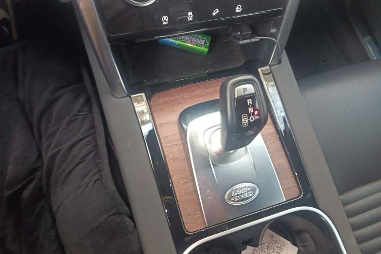 Used Land Rover Discovery Sport 2020 249 PS R-Dynamic Performance Edition
