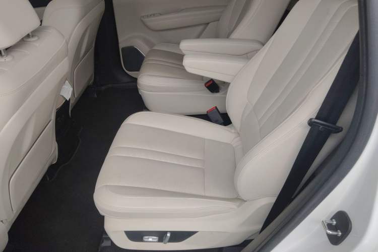 Used Li Auto ONE 2020 Extended-Range 6-Seater Version Left Rear Seat