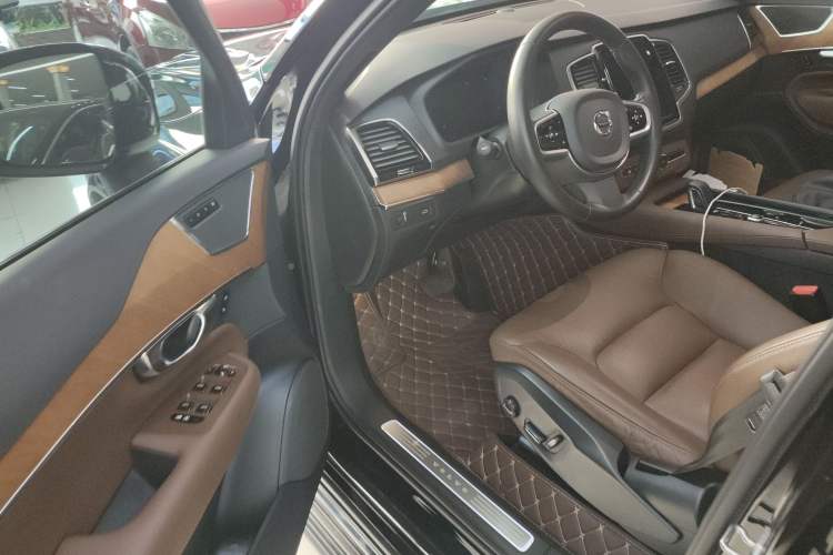 Used Volvo XC90 2021 B6 Zhiyi Luxury Edition 7-Seater
