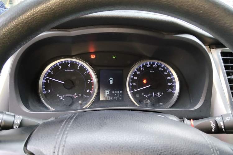 Used Toyota Highlander 2018 2.0T Two-Wheel Drive Elite Edition 5 Seats Emission Standard China V
