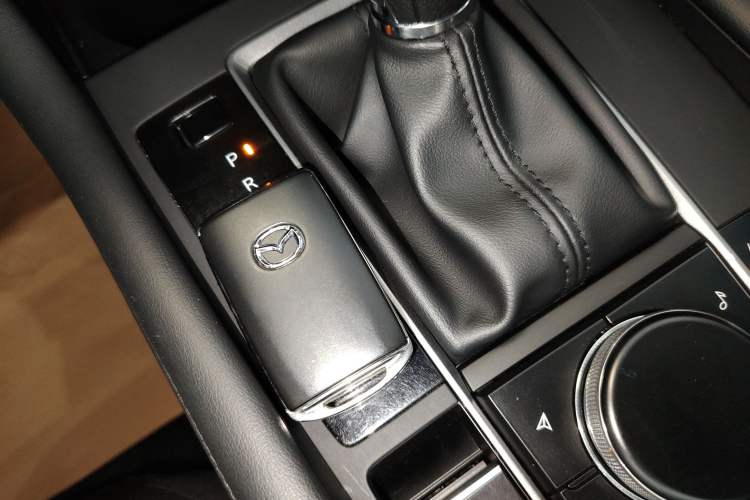 Used Mazda 3 Axela 2021 2.0L Automatic Zhiqing Edition Vehicle Key