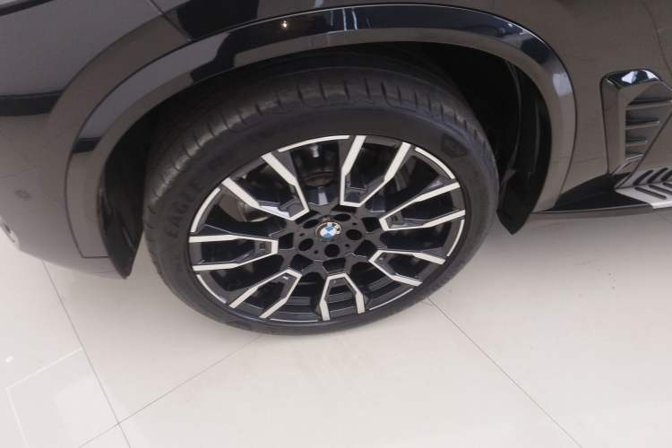 Used BMW X5 2023 xDrive 40Li M Sport Night Edition Package