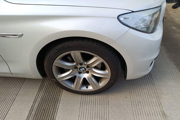 Used BMW 5 Series GT 2015 528i Leading Model
