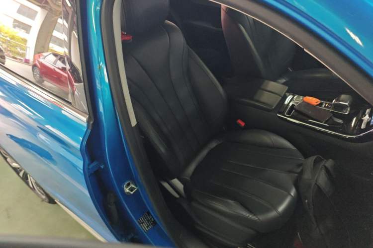 Used Roewe RX5 MAX 2019 300TGI Automatic Smart Cabin Luxury Edition