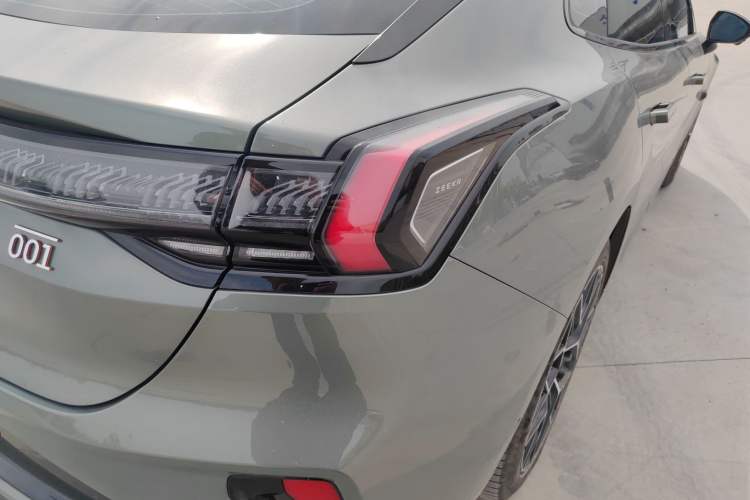 Used Zeekr 001 2024 WE Edition 95 kWh All-Wheel Drive Exterior 3