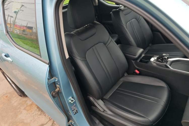 Used Great Wall King Kong Poer 2024 2.0T Automatic 8AT Diesel Two-Wheel-Drive Elite Flatbed