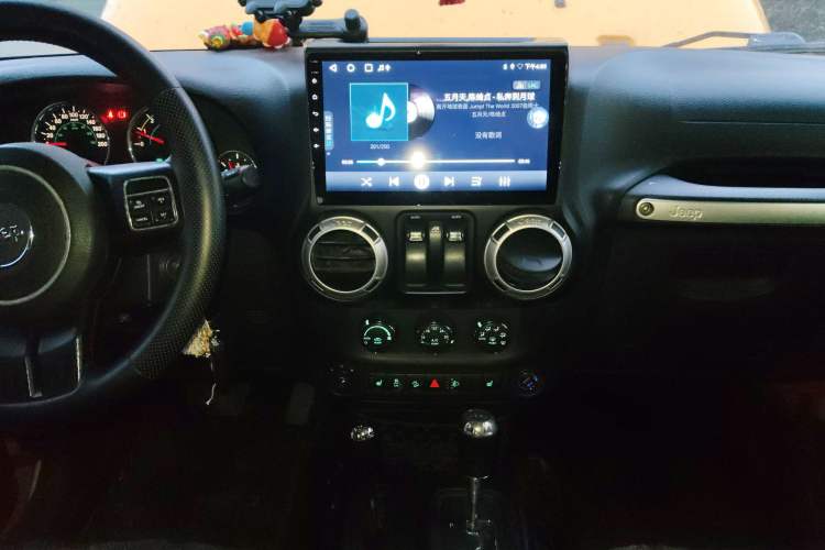 Used Jeep Wrangler 2012 3.6L Sahara two-door version