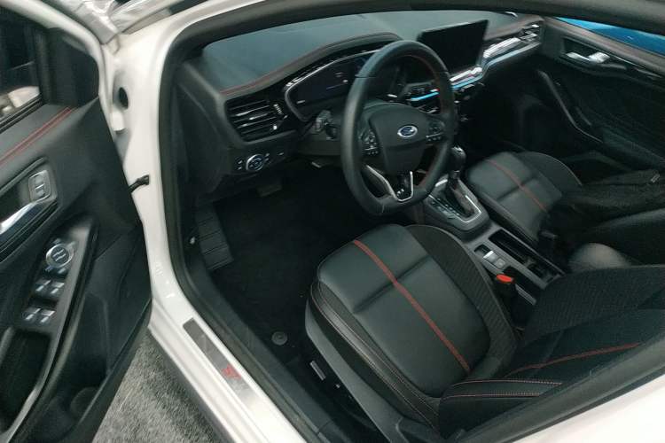 Used Ford Focus 2022 Sedan EcoBoost 180 Automatic ST Line Left Front Seat