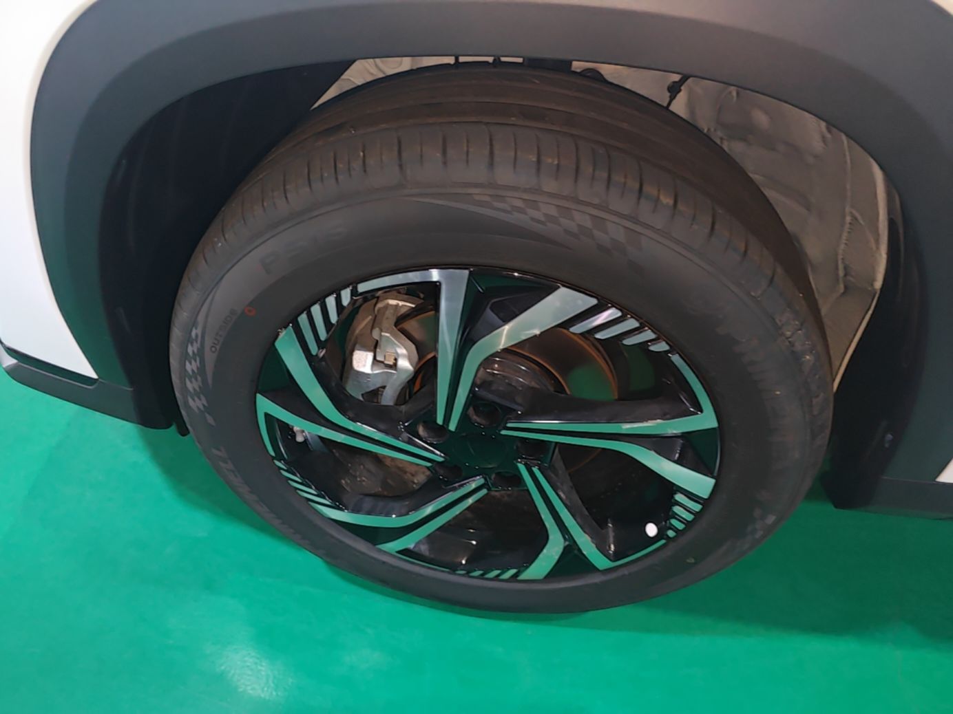 Geely Auto Emgrand X7 Sport 2024 1.5TD Smart Connect+ — снимка 10