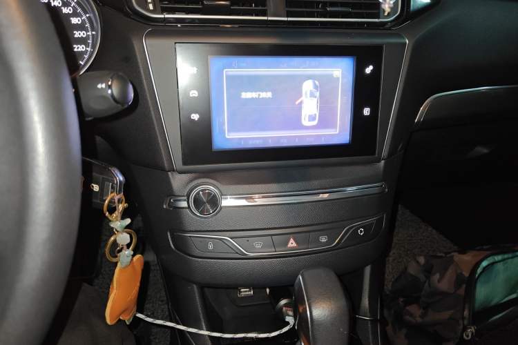 Used Peugeot 408 2015 1.2T Automatic Luxury Edition Audio And AC Panel