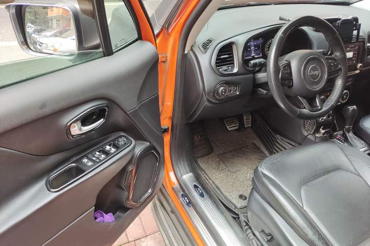 Used Jeep Renegade 2016 1.4T Automatic Smart Edition
