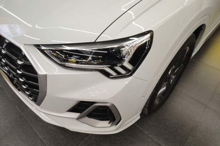 Used Audi Q3 2021 35 TFSI Fashion Dynamic Model