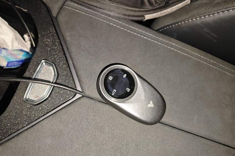 Used NETA S 2022 All-Electric 650 km Four-Wheel Drive Premium Version