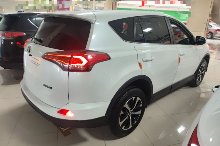 Used Toyota RAV4 2016 2.0L CVT Two-Wheel Drive Urban Edition China V Standard