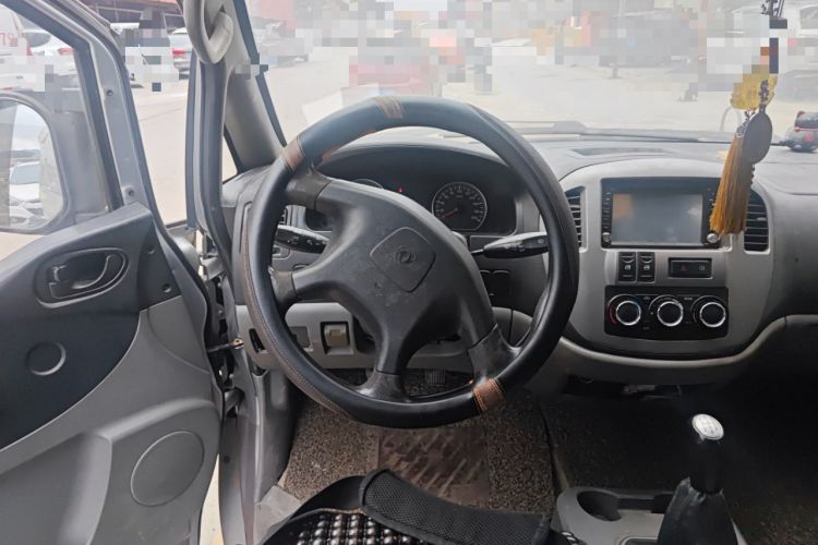 Used FORTHING Lingzhi 2014 V3 1.5L 7-Seater Luxury Model
