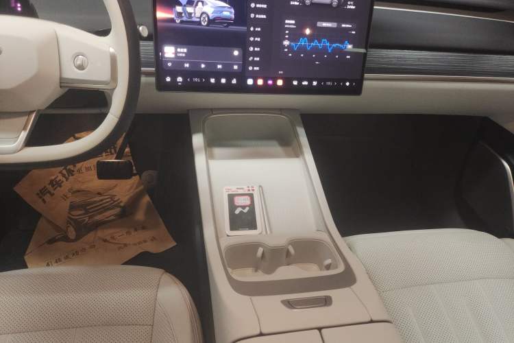 Used ONVO L60 2024 60 kWh Rear-Drive Version