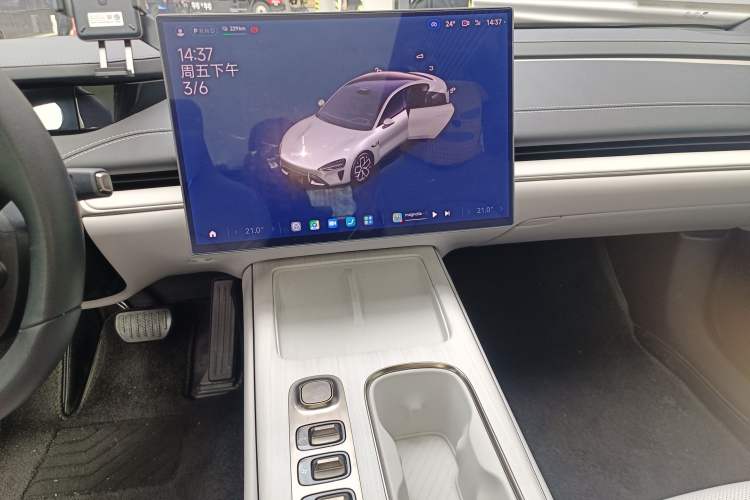 Used Xiaomi Auto SU7 2024 Rear-Drive Ultra-Long Range Advanced Pro-Level Intelligent Driving Version
