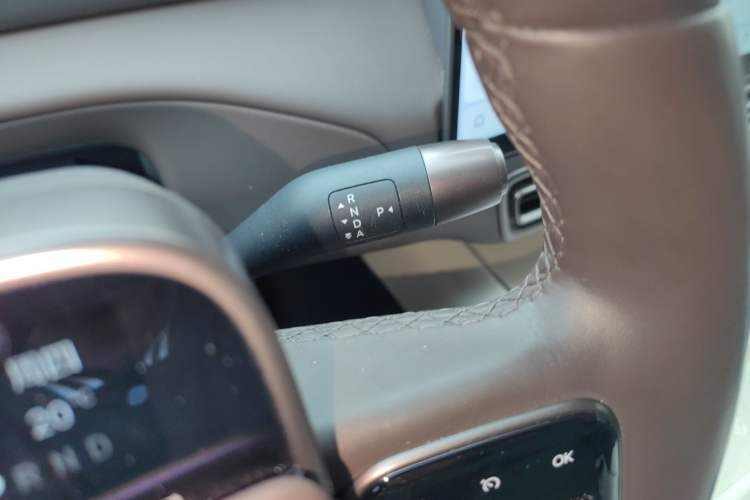 Used Li Auto MEGA 2024 Ultra Model