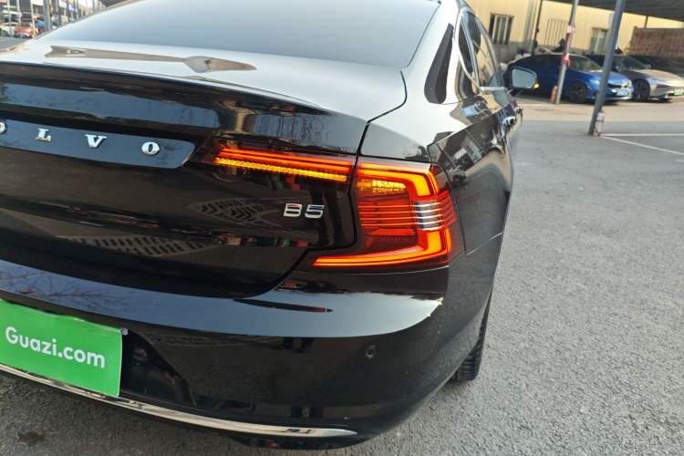 Used Volvo S90 2024 B5 Luxury Smart Edition
