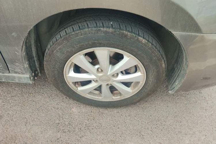 Used Nissan Sylphy 2016 Classic 1.6XE Automatic Comfort Edition Right Front Wheel Hub