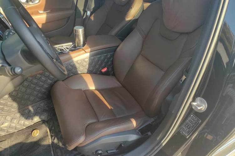 Used Volvo S90 2024 B5 Zhiyuan Luxury Edition
