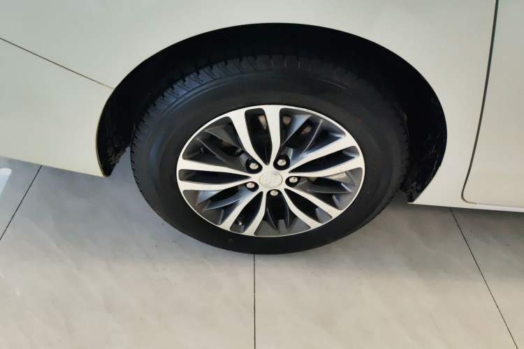 Used Buick GL8 2022 ES Landtrek 653T Comfort Edition