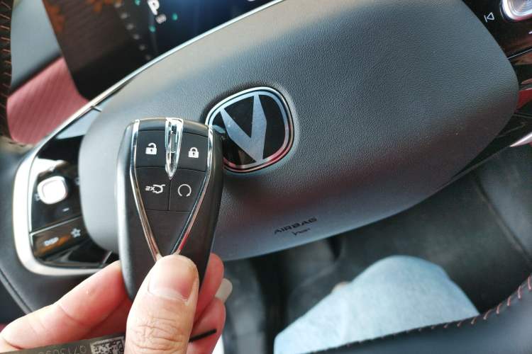 Used Changan CS75 PLUS 2025 4th Generation 1.5T New Blue Whale Smart Luxury Edition
