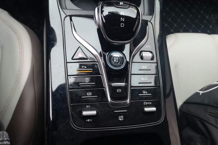 Used BYD Qin PLUS 2024 HONOR Edition DM-i 55KM Leading Model