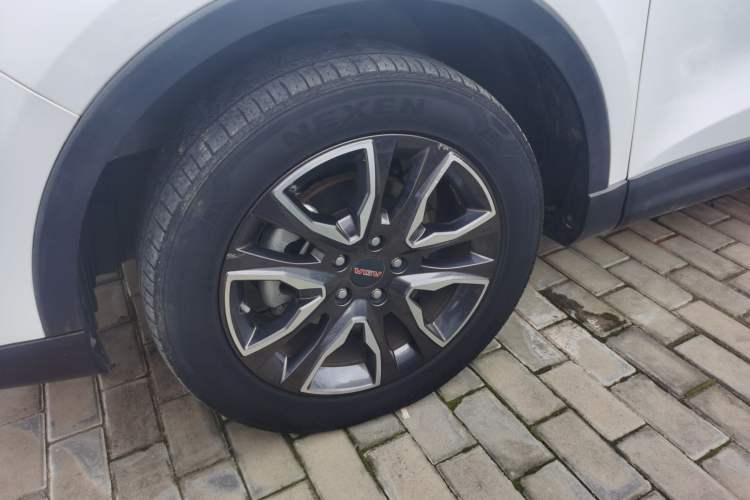 Used Sinotruk VGV VX7 2022 2.0T Automatic Industry-Customized Version HY4C20B Left Front Wheel Hub