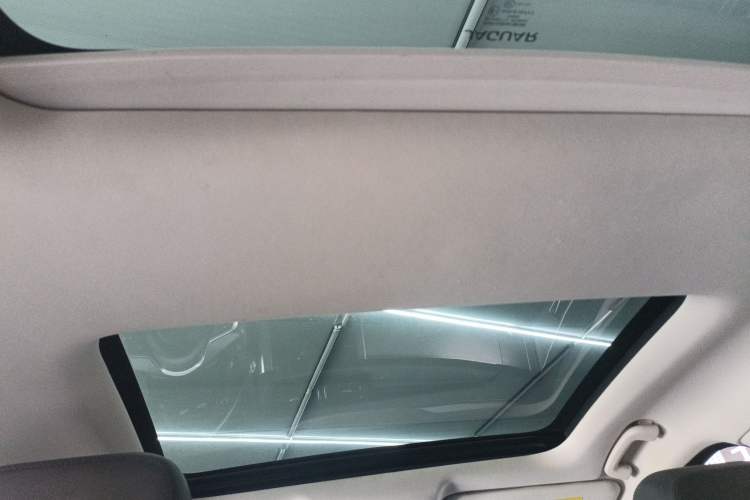 Used Jaguar XFL 2019 XFL 2.0T 200 PS Two-Wheel-Drive Elite Edition