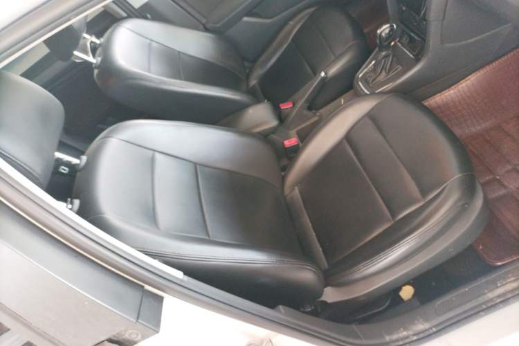 Used Volkswagen Bora 2017 1.6L Automatic Fashion Model