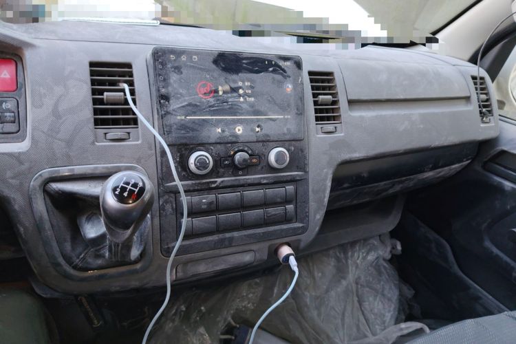 Used Foton Scenic G7 2017 2.0L Short-Wheelbase Commercial Van High-Roof 2-Seater 4Q20M