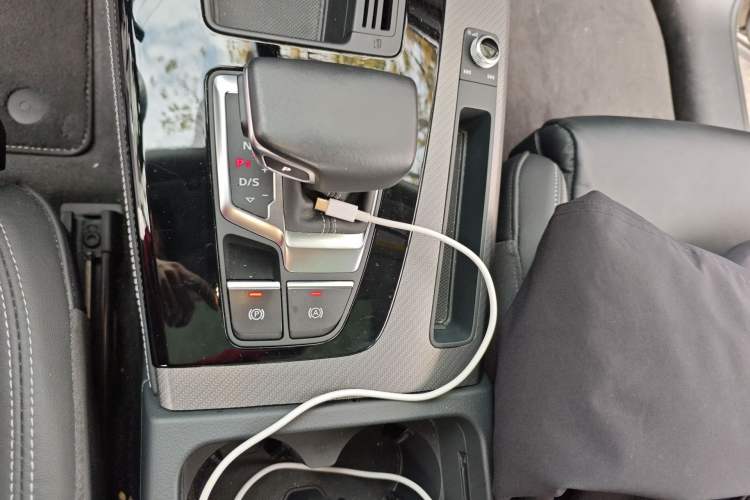 Used Audi Q5L 2022 40T Luxury Dynamic Model
