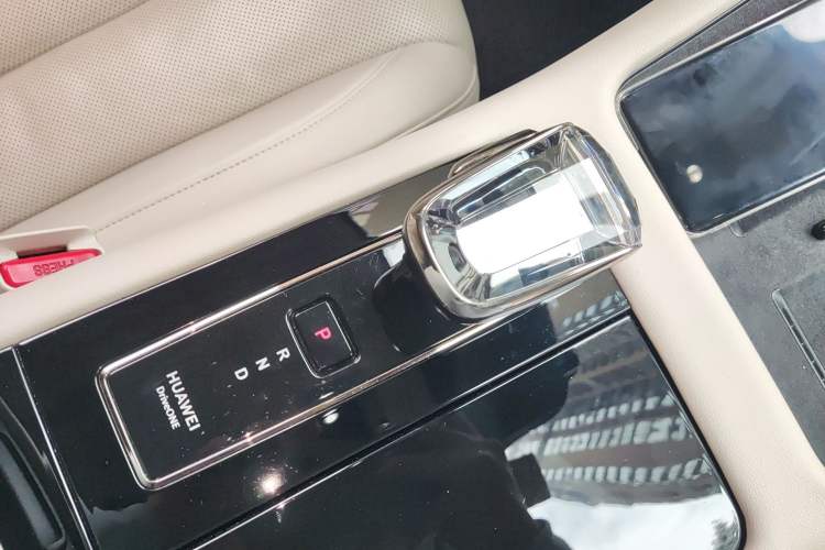 Used Hima AITO M7 2022 1.5T Rear-Drive Comfort Edition Gear Lever